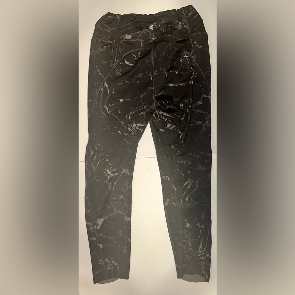 Athleta Velocity Stash Pocket Marble 7/8 Tight Black Purple Print Women’s Size M - Picture 2 of 8